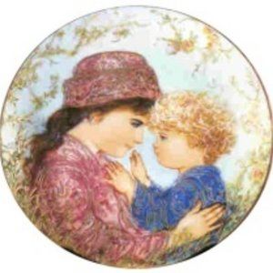 Sarah & Tess Edna Hibel Annual Mothers Day plate  1988 8 1/2" Knowles